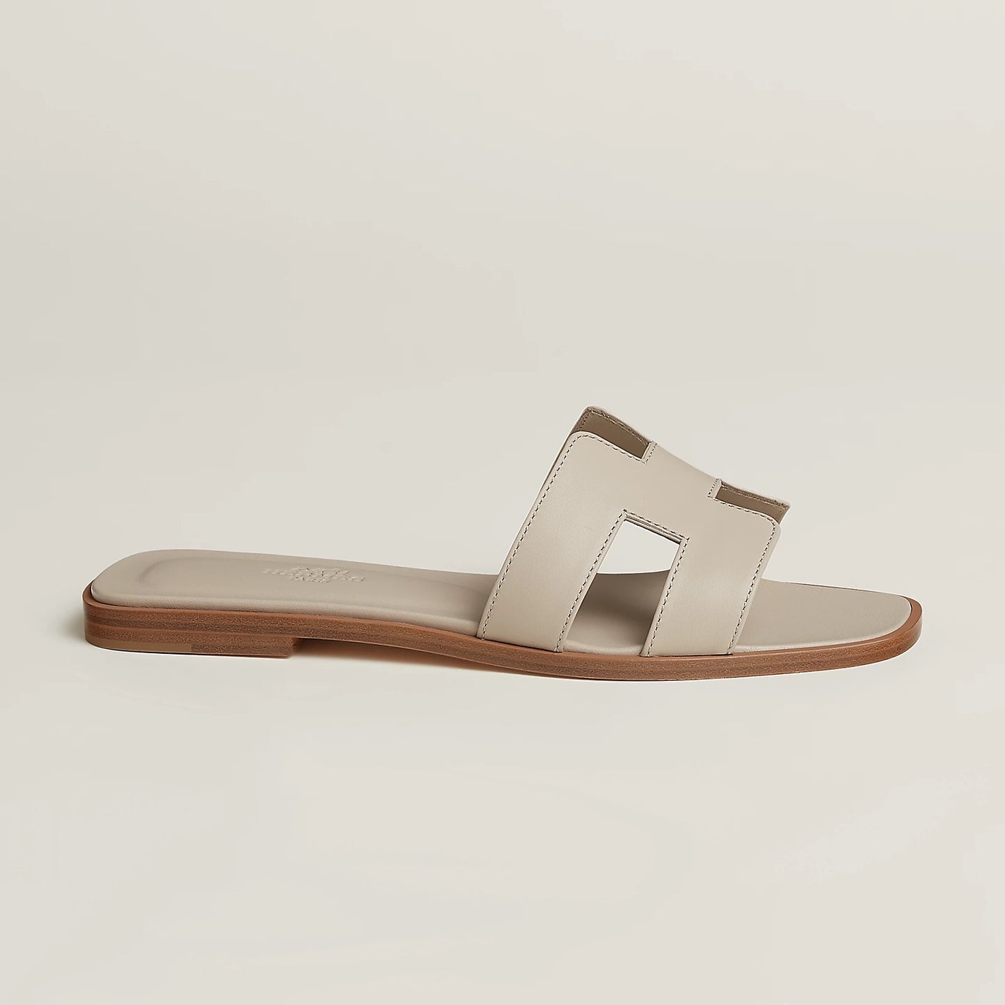 Nuuvo Oran Sandal