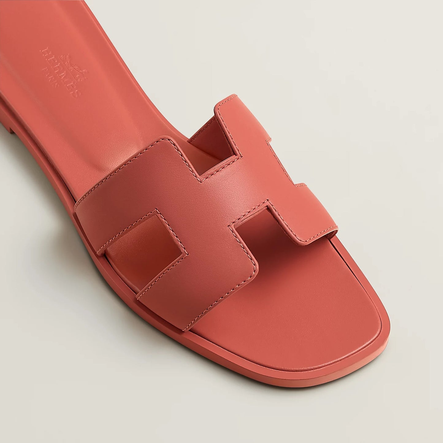 Nuuvo Oran Sandal